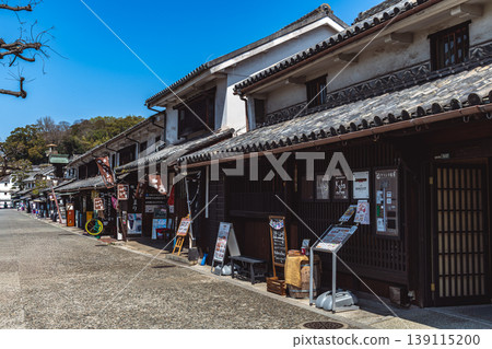 The townscape of Kurashiki Bikan Historical Quarter, with its distinctive udatsu (decorative gable ends). 139115200