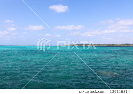 The emerald blue sea of Miyako Island, Okinawa The emerald blue sea of Miyako Island, Okinawa 139116814