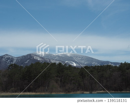 Goshikinuma Lakes in late April (Kitashiobara Village, Fukushima Prefecture) Goshikinuma Lakes in late April (Kitashiobara Village, Fukushima Prefecture) 139118131