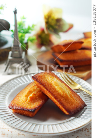 Financier Financier 139119077