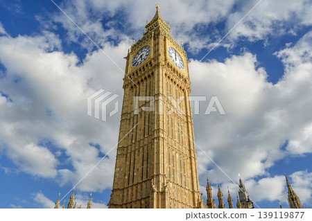 London Famous Westminster uk landmark clock tower detail of big ben London Famous Westminster uk landmark clock tower detail of big ben 139119877