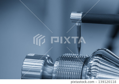 Precision surface roughness measurement of a screw thread part in a high-tech quality control laboratory. Precision surface roughness measurement of a screw thread part in a high-tech quality control laboratory. 139120118