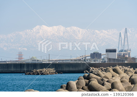 The sea with the Tateyama mountain range in the background. The sea with the Tateyama mountain range in the background. 139120366