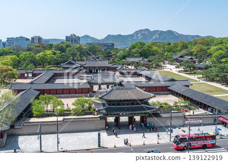 Seoul, South Korea - Apr. 18, 2026 : High angle view of Changgyeonggung Palace and Honghwamun Gate in Seoul, South Korea Seoul, South Korea - Apr. 18, 2026 : High angle view of Changgyeonggung Palace and Honghwamun Gate in Seoul, South Korea 139122919