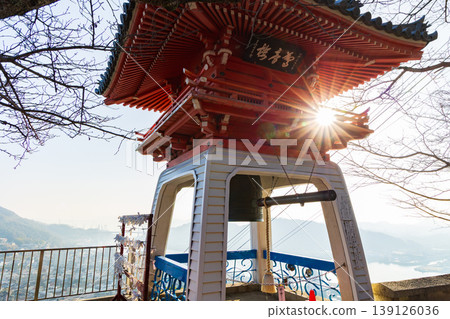 瀨戶內海的冬季:廣島縣尾道市千光寺鐘樓 瀨戶內海的冬季:廣島縣尾道市千光寺鐘樓 139126036