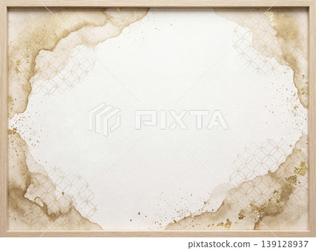 A Japanese-style frame bordered at all four corners with a Shippo pattern and champagne gold leaf. 139128937
