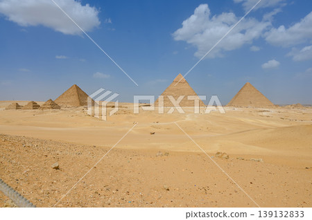 The three Great Pyramids of Giza, Cairo 139132833