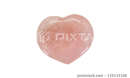 Heart-shaped rose quartz, transparent background, macro. Heart-shaped rose quartz, transparent background, macro. 139133106