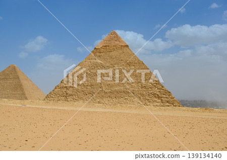 Pyramid of Khafre, Cairo 139134140