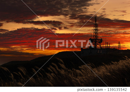 Grand Peak 139135542