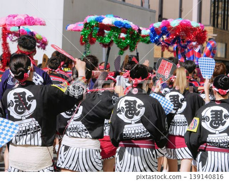 Fujisaki Shrine Grand Festival: Festival dancers (Kumamoto City) Fujisaki Shrine Grand Festival: Festival dancers (Kumamoto City) 139140816