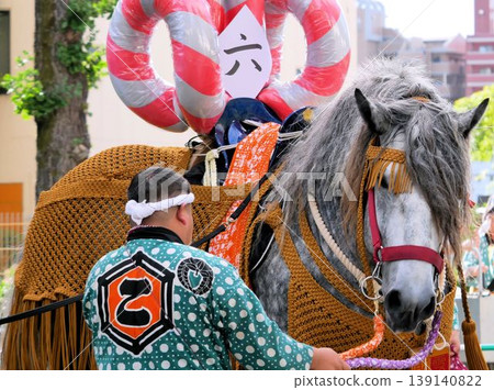 藤崎神社大祭典上的裝飾馬匹（熊本縣熊本市） 139140822