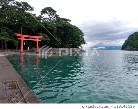 The shrine of Ototachibana-hime no Mikoto, who watches over the historic natural harbor... Toda [Moroguchi Shrine] 139141589