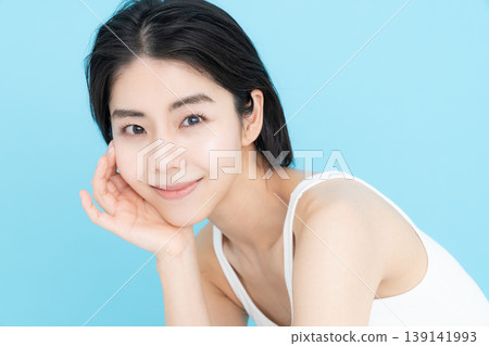 年輕女性的美麗 139141993