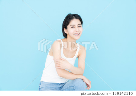 年輕女性的美麗 年輕女性的美麗 139142110