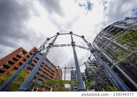 London Gasholder new buildings residential development in Kings Cross 139144377