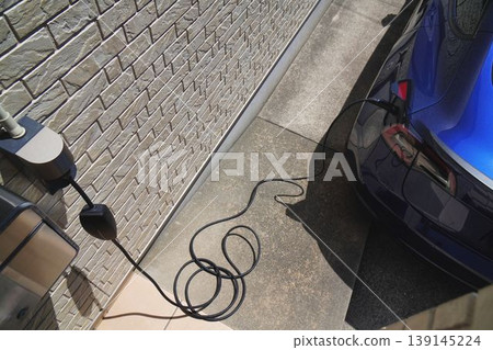 Charging of electric vehicle Charging of electric vehicle 139145224