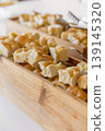Golden focaccia 139145320
