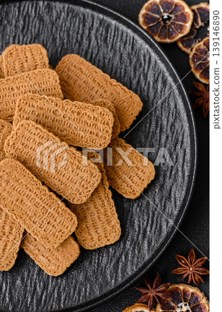 Caramel biscuit cookies, or shortbread, are a healthy breakfast food. Biscuit cookies 139146890