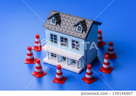 Arrest or confiscation of real estate by court order for tax evasion. Real estate arrest 139146907