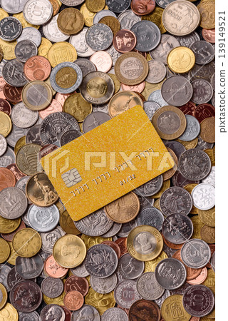 A credit card for contactless cashless payments via a terminal or online. A credit card A credit card for contactless cashless payments via a terminal or online. A credit card 139149521