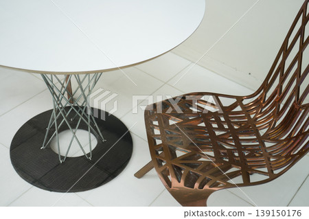 A simple desk and chair 139150176