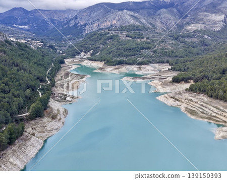 Vivid natural landscape imagery, Detailed portrayal of diverse outdoor natural scenery and features Vivid natural landscape imagery, Detailed portrayal of diverse outdoor natural scenery and features 139150393