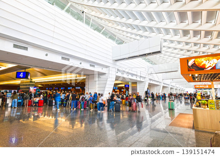 Taiwan Taoyuan International Airport Terminal 1 Departure Lobby (Some parts are soft-focus) Taiwan Taoyuan International Airport Terminal 1 Departure Lobby (Some parts are soft-focus) 139151474