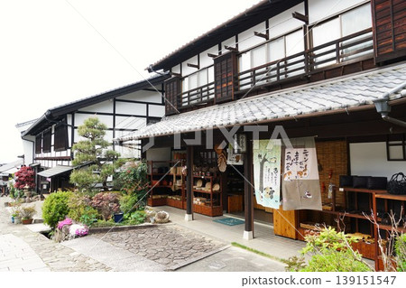中山道自然步道，木曾路上的馬籠宿：春日景色 139151547