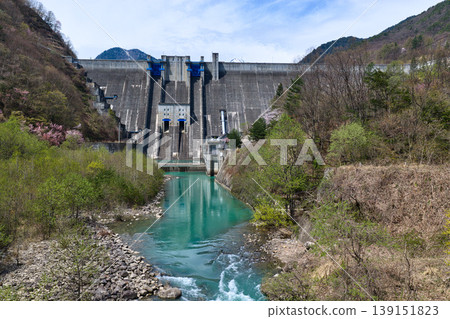 Omachi Dam, Omachi City, Nagano Prefecture (Aerial photography by drone) Omachi Dam, Omachi City, Nagano Prefecture (Aerial photography by drone) 139151823