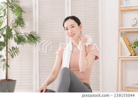 體育運動的女性 體育運動的女性 139155044