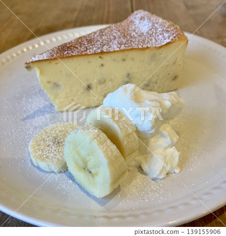 Banana cheesecake Banana cheesecake 139155906
