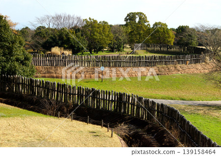 吉野裡歷史公園是佐賀縣的一個旅遊景點，遊客可以在這裡體驗和了解彌生時代的氛圍。 139158464