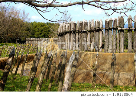 吉野裡歷史公園是佐賀縣的一個旅遊景點，遊客可以在這裡體驗和了解彌生時代的氛圍。 139158864