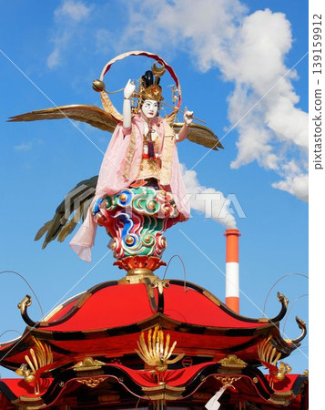 八代妙見節:帶有卡拉文卡設計和工廠煙囪的 Kasaboko 花車 八代妙見節:帶有卡拉文卡設計和工廠煙囪的 Kasaboko 花車 139159912