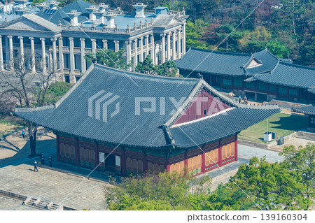 Seoul, South Korea - Apr. 12 , 2026 : Aerial view of Deoksugung Palace with modern skyscrapers in Seoul, South Korea Seoul, South Korea - Apr. 12 , 2026 : Aerial view of Deoksugung Palace with modern skyscrapers in Seoul, South Korea 139160304