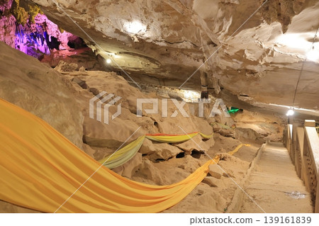 Tham Nanyen Cave in Thakhek, Laos 139161839