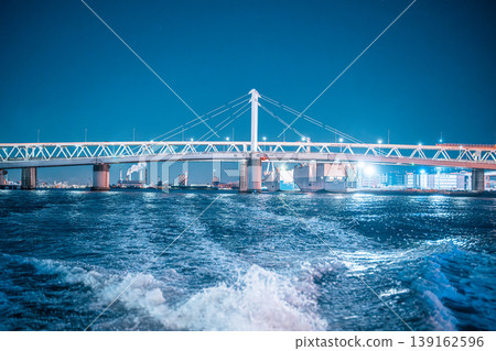Views from a Minato Mirai night view cruise ship 139162596