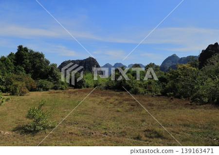 寮國他曲縣中部山區的景色 139163471