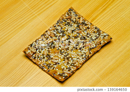 Ceral Seeds Cracker Ceral Seeds Cracker 139164650