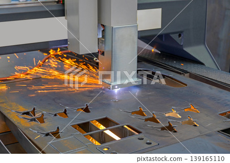 Industrial Laser Cutting Machine 139165110