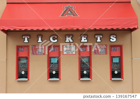 Los Angeles Hollywood Boulevard and Star-shaped plaque tourist scenery, American West Coast streetscape, hot dogs, junk food Los Angeles Hollywood Boulevard and Star-shaped plaque tourist scenery, American West Coast streetscape, hot dogs, junk food 139167547