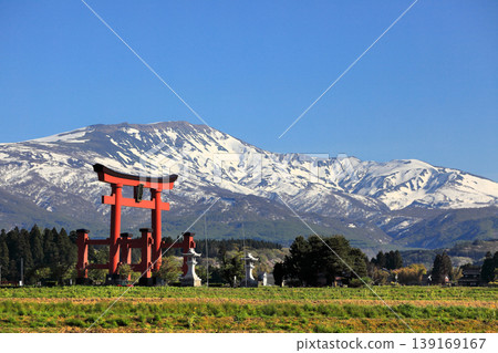 2026 年 4 月 25 日：出羽三山 - 鳥居與月山 139169167