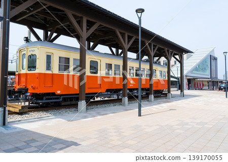 一節保存完好並陳列於能美電鐵(能美電)能美電車東出口的車廂 | 能美電 | 石川縣能美市 一節保存完好並陳列於能美電鐵(能美電)能美電車東出口的車廂 | 能美電 | 石川縣能美市 139170055