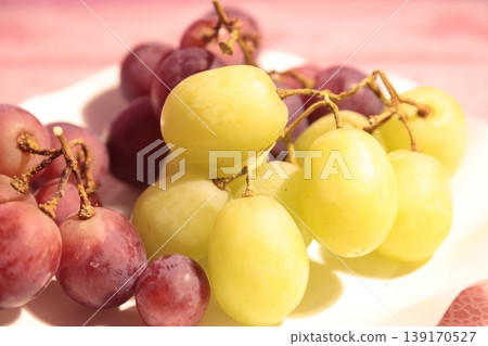 Fresh fruit Fresh fruit 139170527
