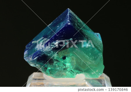 Fluorite (fluorspar) / from the UK Fluorite (fluorspar) / from the UK 139170846