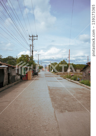 菲律賓麥克坦島的道路 菲律賓麥克坦島的道路 139173365