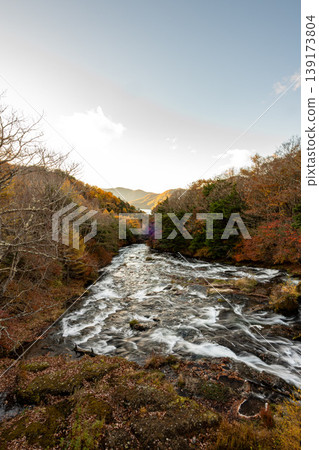 Autumn foliage in Oku-Nikko: Ryuzu Falls Autumn foliage in Oku-Nikko: Ryuzu Falls 139173804