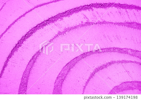 concentric bands drawn on the violet powder concentric bands drawn on the violet powder 139174198