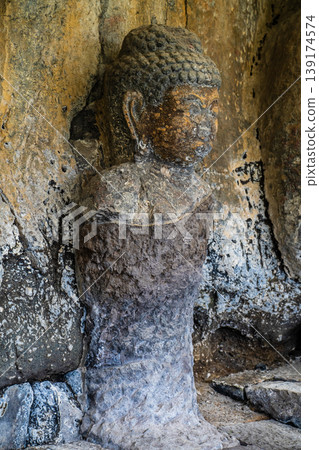 National Treasure Usuki Stone Buddhas (Cliff Buddhas): Furuzono Stone Buddhas [Usuki City, Oita Prefecture] 139174574